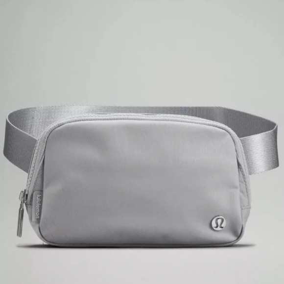 lululemon athletica Handbags - BNWT Lululemon Everywhere Belt Bag in Silver Drop